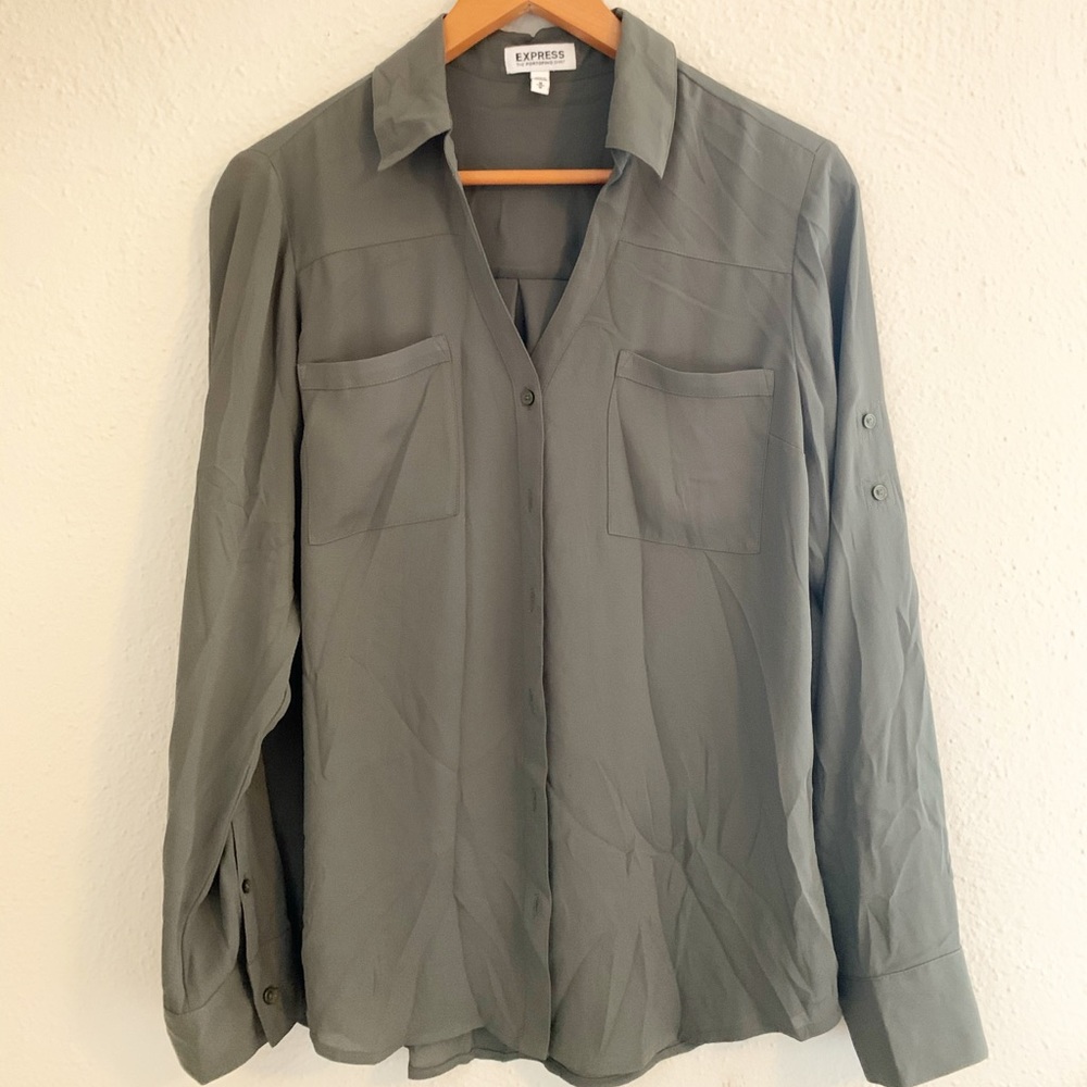 EXPRESS Portfino button up shirt.